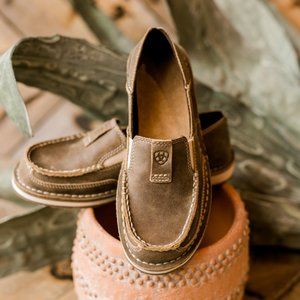 NWT| Ariat Cruiser Slip-On Shoes [Brown Bomber]